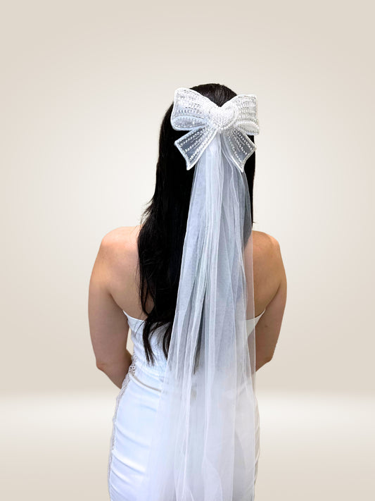 Embellished Bow Veil with Heart Detail