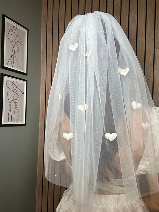 Bride to be veil with hearts, by Minamollie