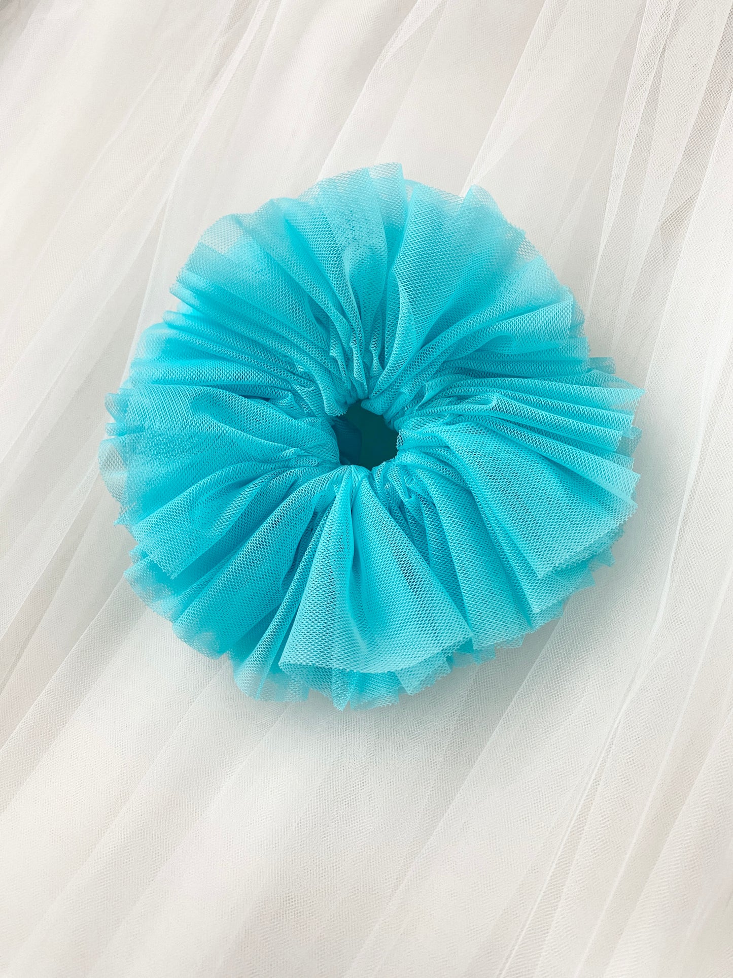 Bridesmaids Tulle Oversized XXL Scrunchie Pool Blue 